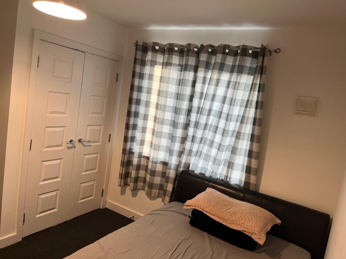 Double Bedroom With Ensuite Ilford Exterior foto